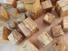 legno-wood di ulivo/olivo, tornitura, decorazione, lampade, tappi, resina epoxy