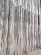 Tende devore a metro moderne