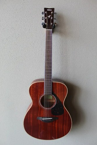 Nuova chitarra acustica - , da