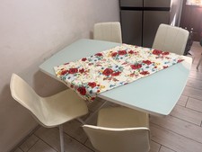 Tavolo Moderno In Vetro