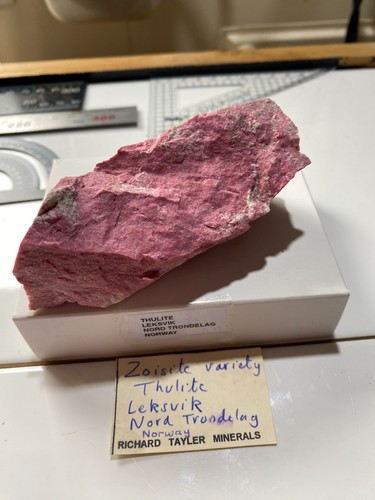Thulite leksvik nord - :,