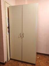 Armadio Ikea con due ante battenti, due cassetti e appendiabiti 