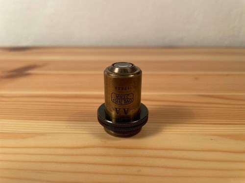 Microscopio obiettivo vintage