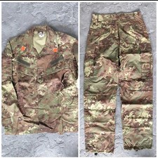 Divisa mimetica militare camo