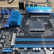 DDR3 Socket AM3+ SATA3 USB3.0