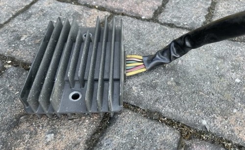 Regolatore tensione ducati - regolatore, di