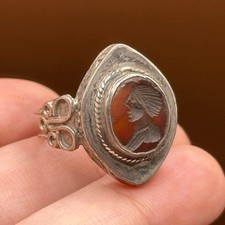 Rarissimo anello antico romano in argento con pietra di agata King Intaglio