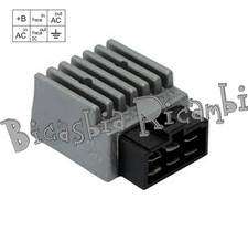 5640 - REGOLATORE DI TENSIONE