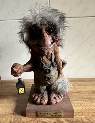 Troll nyform collectors club - collectors,