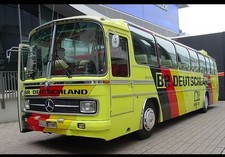 439035189 Minichamps Mercedes-Benz O 302 Bus Mondiali di Calcio 1974 Squadra BRD - 1:43