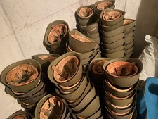 Lotto di 7 elmetti italiani M33 post–bellici (anni ’50–’60)