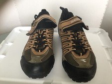 blrown and black diadora