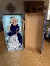 Avon Esclusiva Barbie Winter