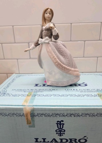 Statuina porcellana lladro - statuina,