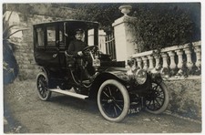 RPPC C1919 - Renault Landaulet, Autista - "Villa Milena" - Auto d'epoca