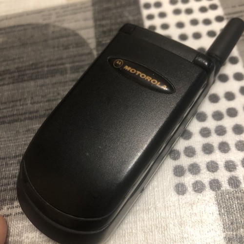 Motorola v3688