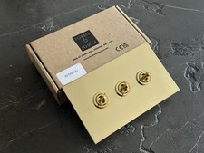 Interruttore luce Forbes & Lomax triplo/dolly tipo ottone lucido. 2GTWFR/U.