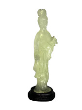 ARTE ORIENTALE FIGURA GHEISHA IN GIADA NATURALE