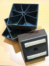 PIEDI PIEDINI IN PLASTICA PER MOBILI DIVANO POLTRONA 140x140x50 mm