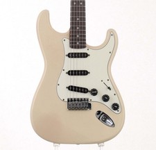 Fender Japan ST72-85SC OWH