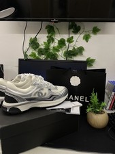chanel runner 44