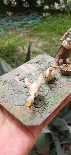 Vecchio diorama presepe non - presepe,