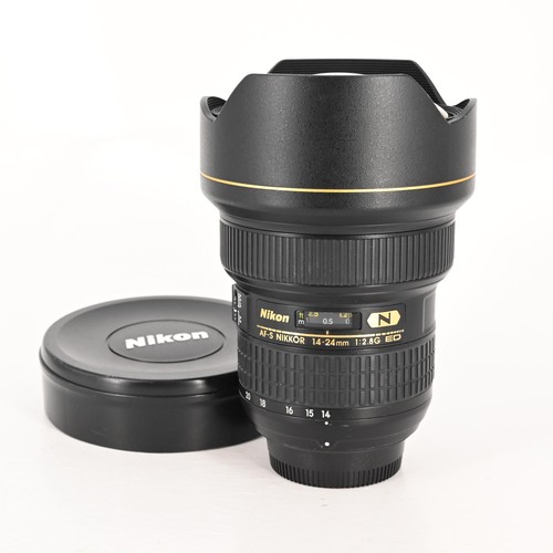 Nikon nikkor 24 - nikkor, mm