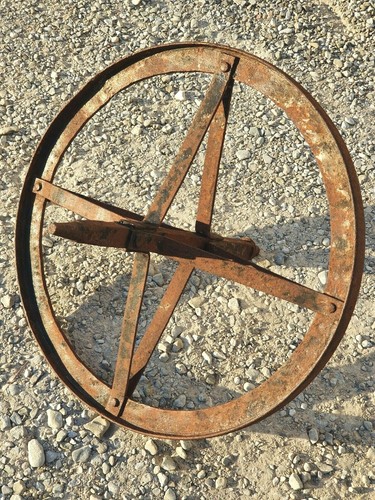 Ruota antica per carriola - ruota,