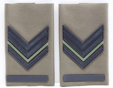 gradi tubolari caporale esercito italiano divisa uniforme militare medaglia