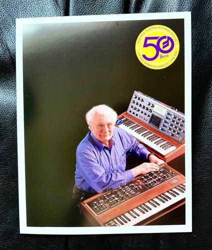Foto bob moog con minimoog - minimoog, e