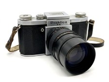 Praktica FX con alloggiamento