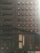 TASCAM M‐06 Mixer analogico