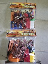 2 Set soldatini 2 Buste cowboy