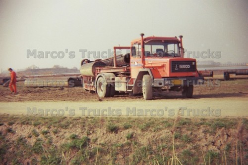 Foto camion iveco 330 - camion,