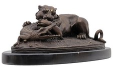 Scultura in bronzo lotta tigre
