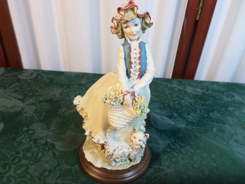 Bellissima statuina firmata - , a