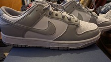 Nike Dunk Low grigio chiaro e