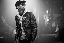 645184 Tyga Rap Singer Wall