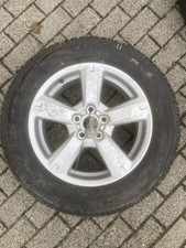 Cerchio In Lega R17 5 Fori Con Bulloni E Pneumatico Yokohama 225/65R17 Incluso
