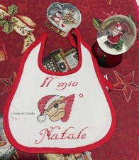 BAVAGLINO NATALIZIO RICAMATO A MANO A PUNTO CROCE IDEA REGALO 