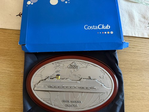 Crest nave costa diadema - crest,