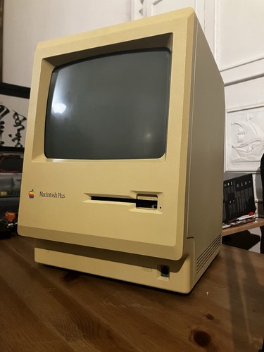 Apple macintosh plus 1mb - macintosh, model