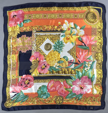 Authentique foulard vintage  "
