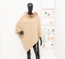 Poncho in pelliccia di tricot