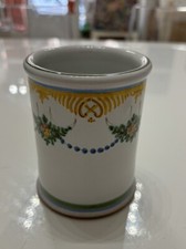 Porta oggetti decorato con