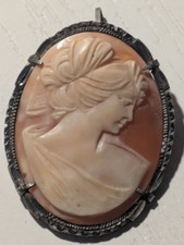 antico ciondolo in cammeo