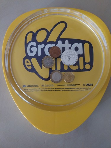 Gratta vinci piattino - gratta,