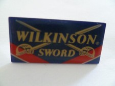 VINTAGE PIN BADGE WILKINSON SWORD
