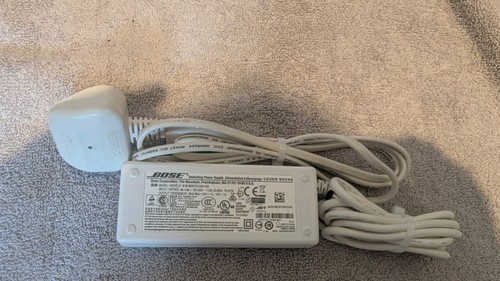Caricabatteria/alimentatore