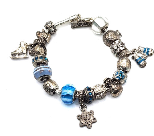 Bracciali charm vintage mesi